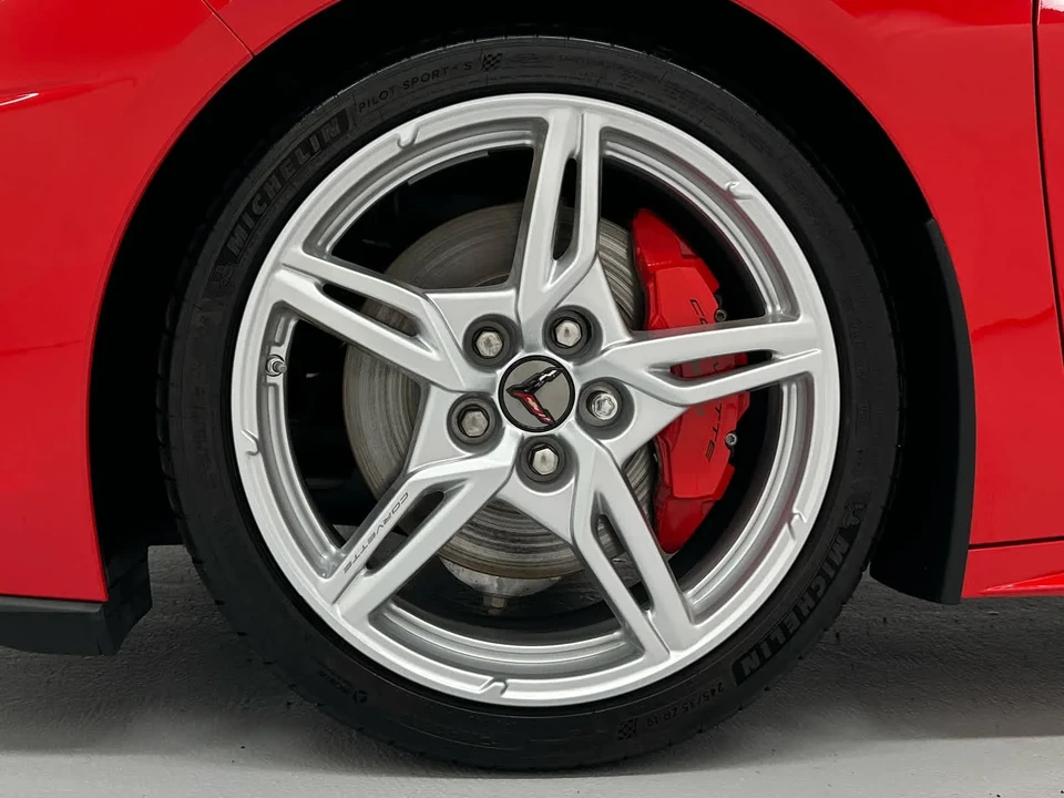 2021 Chevrolet Corvette C8 - Image 9 of 31
