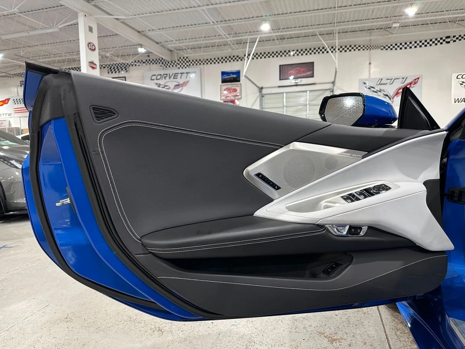2021 Chevrolet Corvette C8 - Image 15 of 21