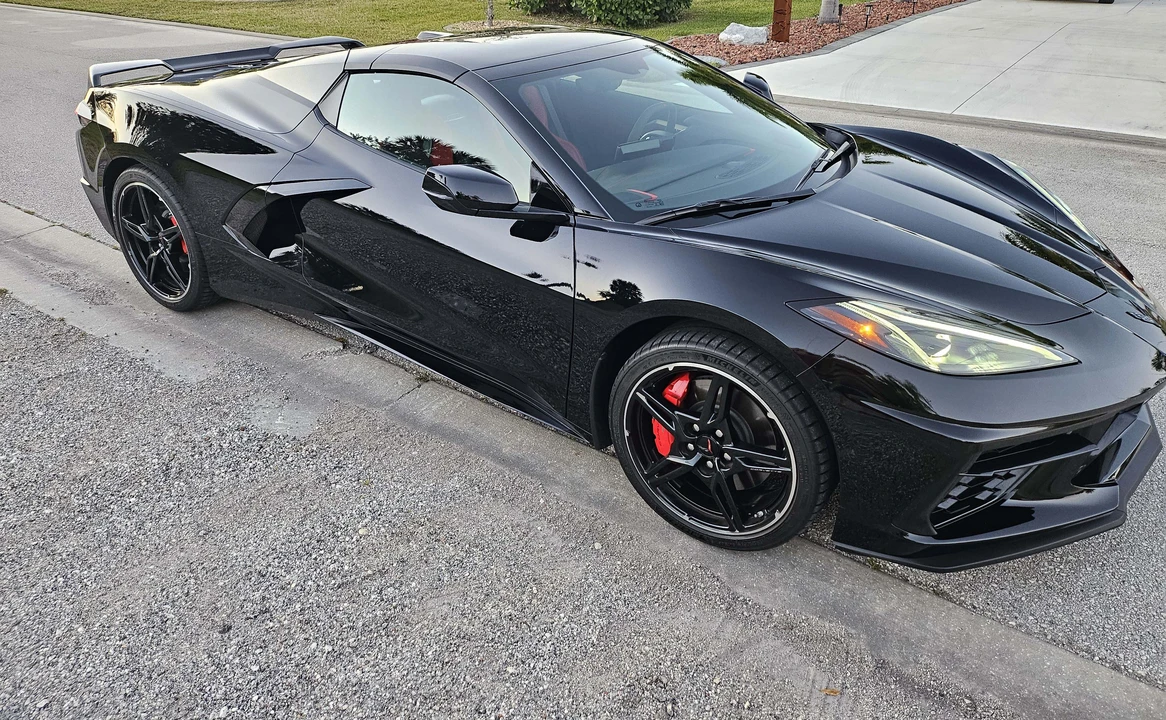 2021 Chevrolet Corvette C8 - Image 8 of 31