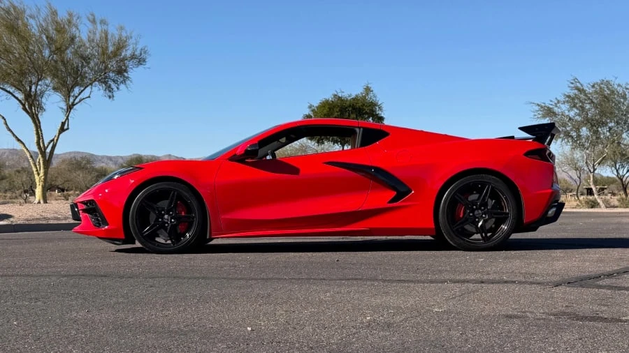 2021 Chevrolet Corvette C8 - Image 2 of 17
