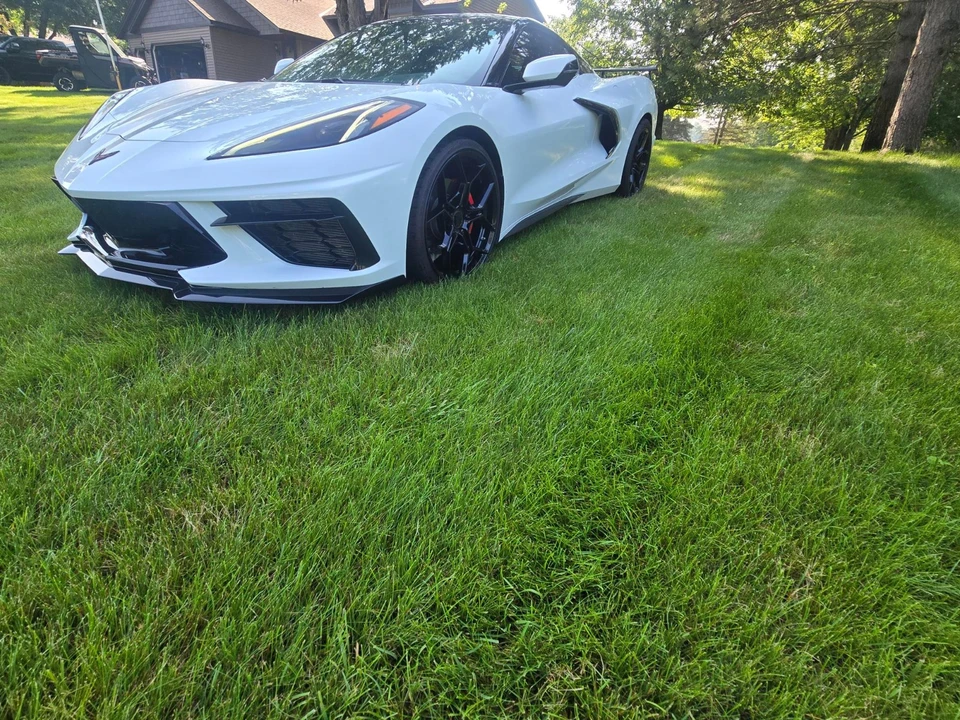 2021 Chevrolet Corvette C8 - Image 2 of 15