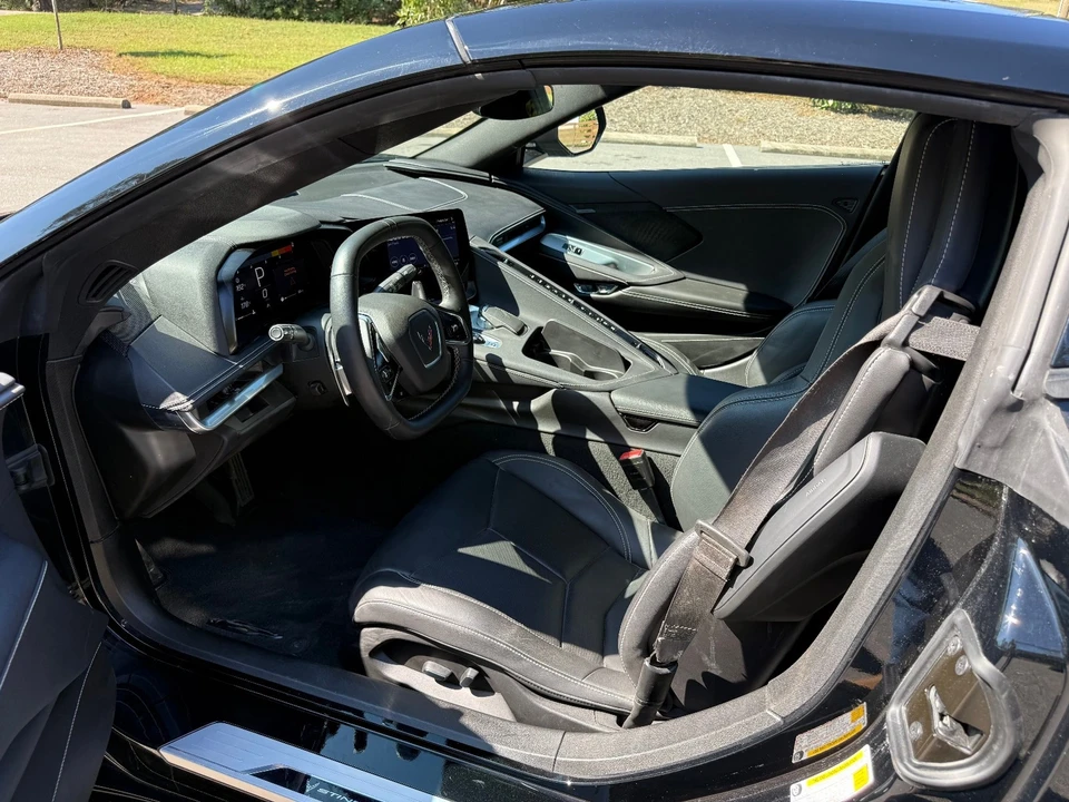 2021 Chevrolet Corvette C8 - Image 6 of 10