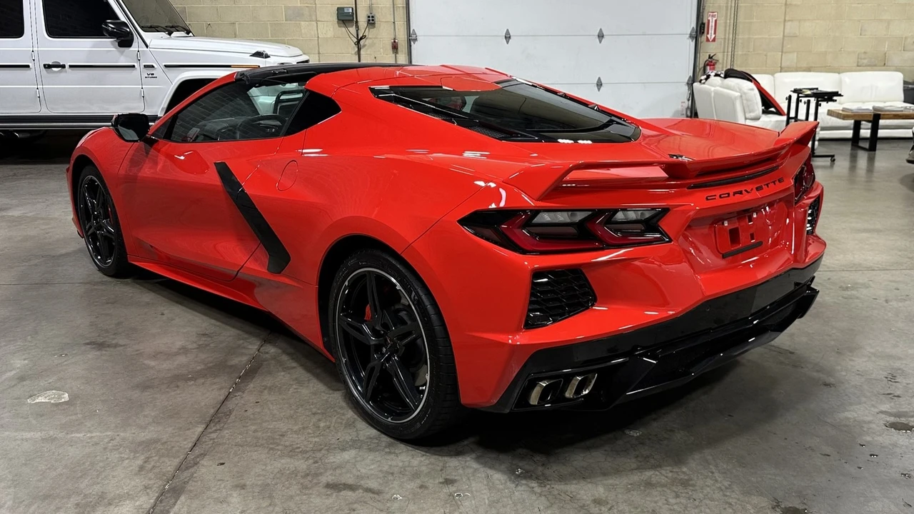 2021 Chevrolet Corvette C8 - Image 12 of 21