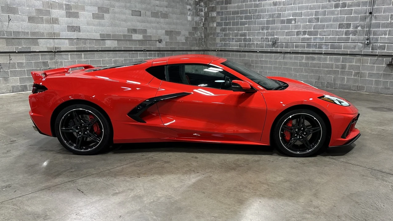 2021 Chevrolet Corvette C8 - Image 4 of 21