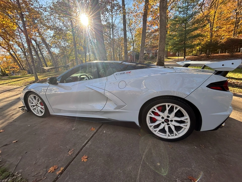 2021 Chevrolet Corvette C8 - Image 2 of 21
