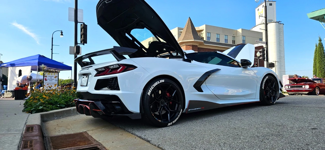 2021 Chevrolet Corvette C8 - Image 7 of 31