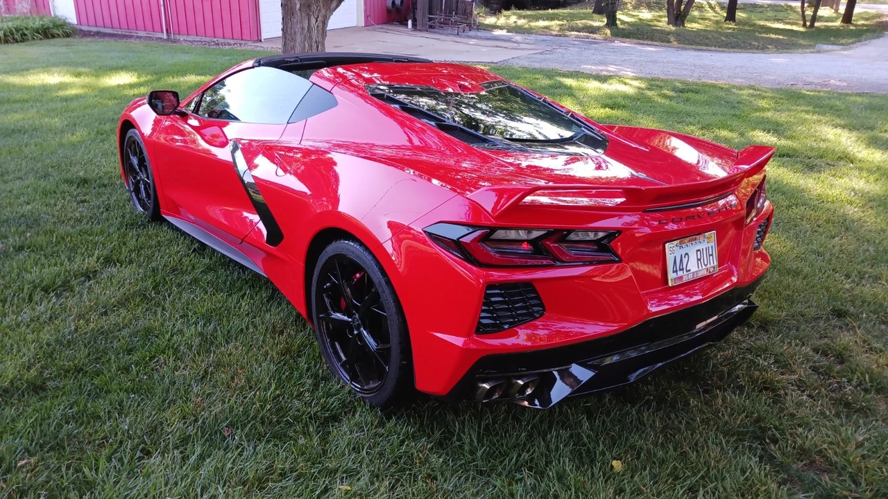 2021 Chevrolet Corvette C8 - Image 12 of 31