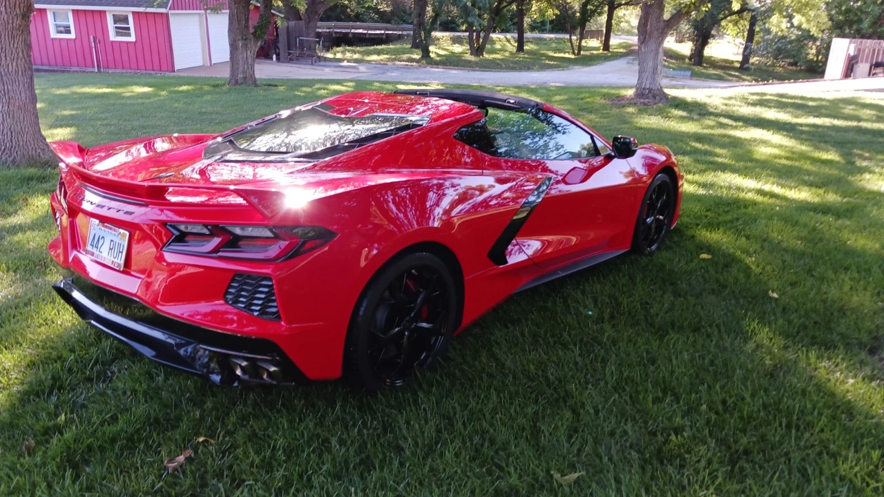 2021 Chevrolet Corvette C8 - Image 17 of 31
