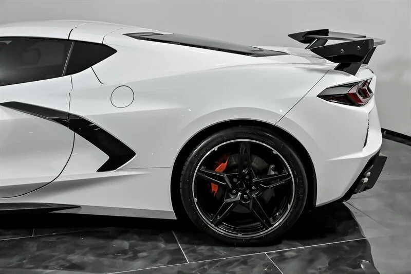 2021 Chevrolet Corvette C8 - Image 8 of 21