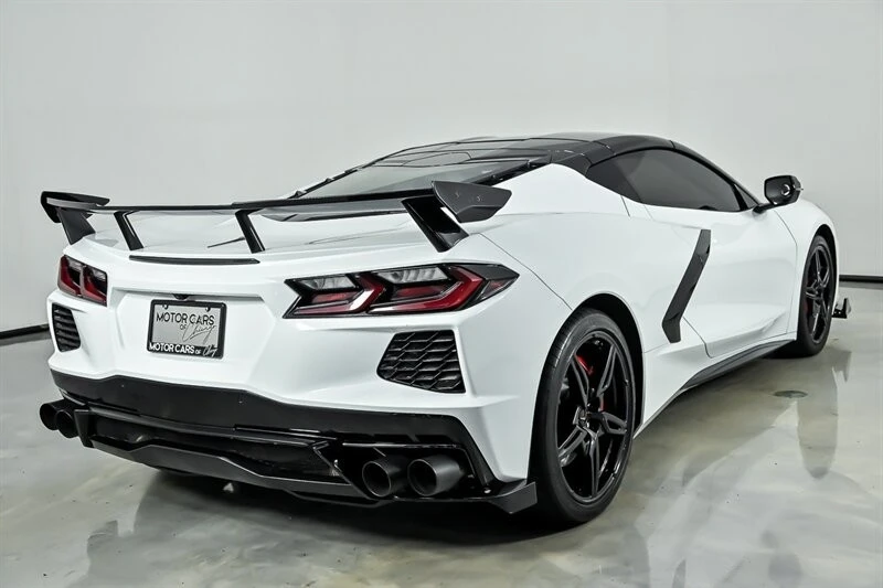 2021 Chevrolet Corvette C8 - Image 10 of 31