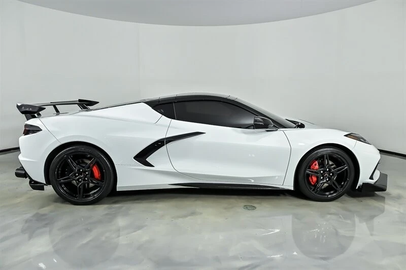 2021 Chevrolet Corvette C8 - Image 11 of 31