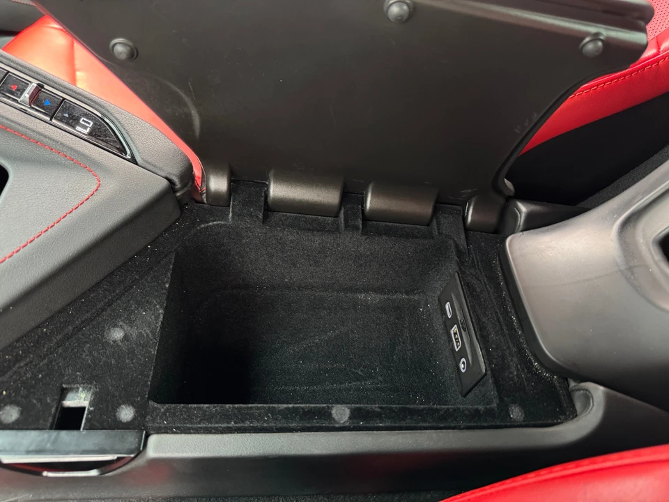 2021 Chevrolet Corvette C8 - Image 13 of 31