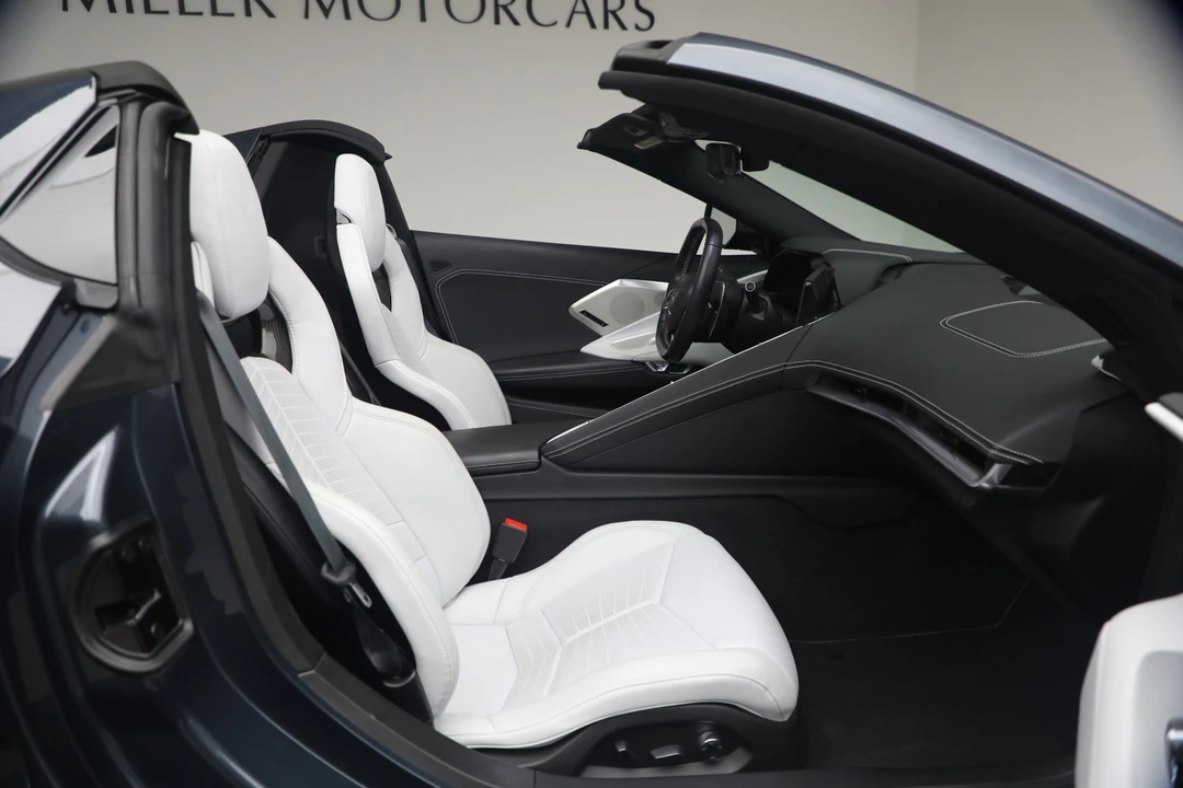 2021 Chevrolet Corvette - Image 17 of 31