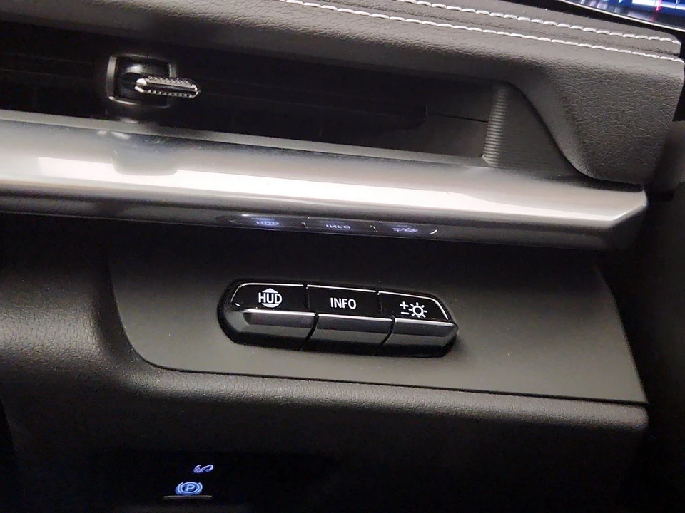 2021 Chevrolet Corvette C8 - Image 14 of 24