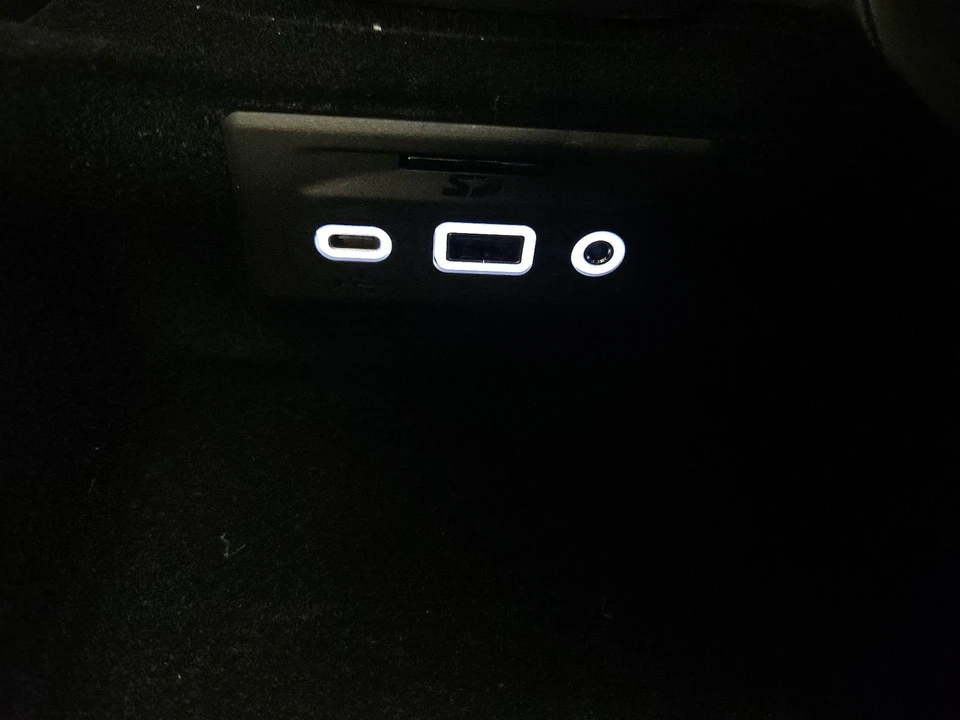 2021 Chevrolet Corvette C8 - Image 19 of 24