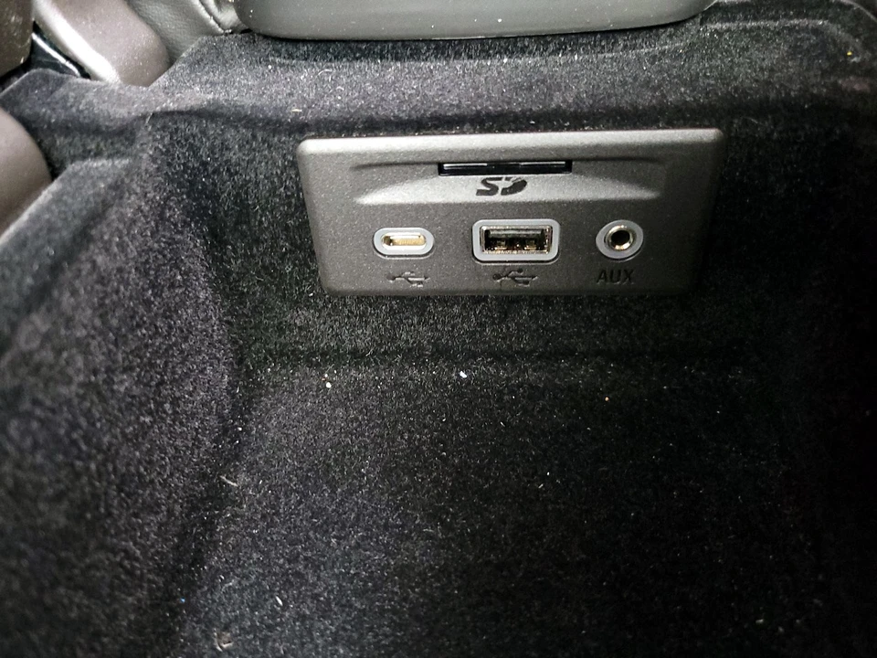 2021 Chevrolet Corvette C8 - Image 20 of 25