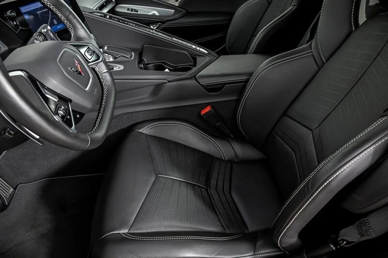 2021 Chevrolet Corvette C8 - Image 17 of 30