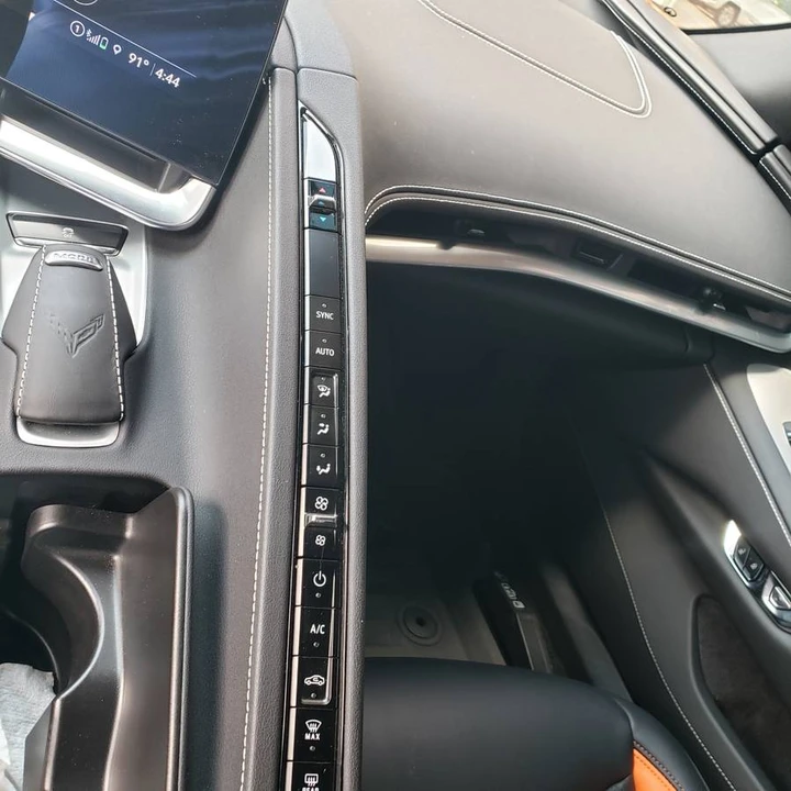 2021 Chevrolet Corvette C8 - Image 2 of 23