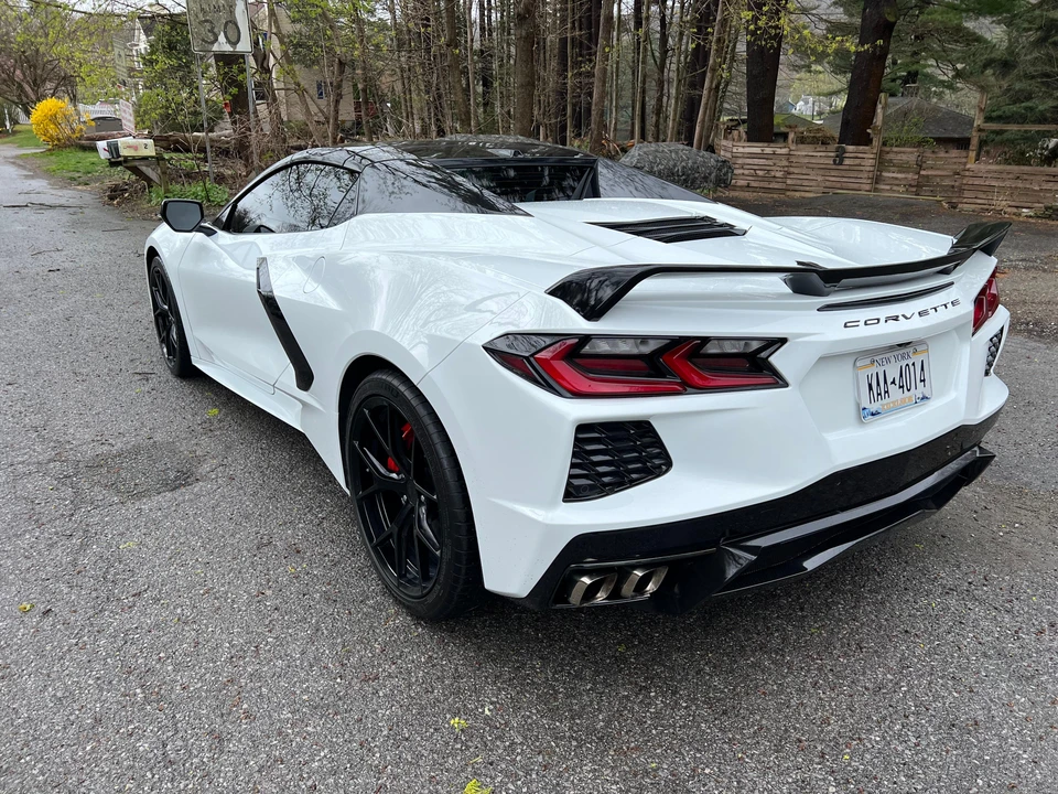 2021 Chevrolet Corvette C8 - Image 15 of 31