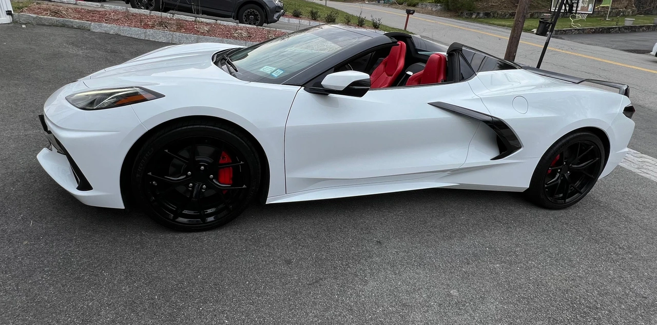 2021 Chevrolet Corvette C8 - Image 12 of 31