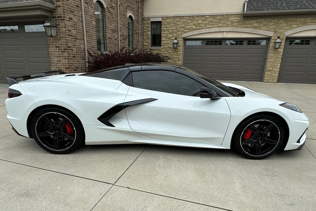 2021 Chevrolet Corvette C8 - Image 3 of 31