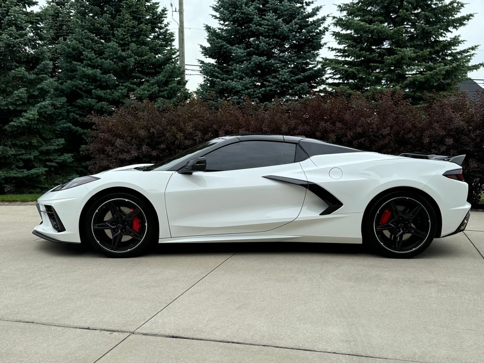 2021 Chevrolet Corvette C8 - Image 13 of 31