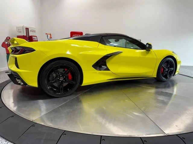 2021 Chevrolet Corvette C8 - Image 17 of 31