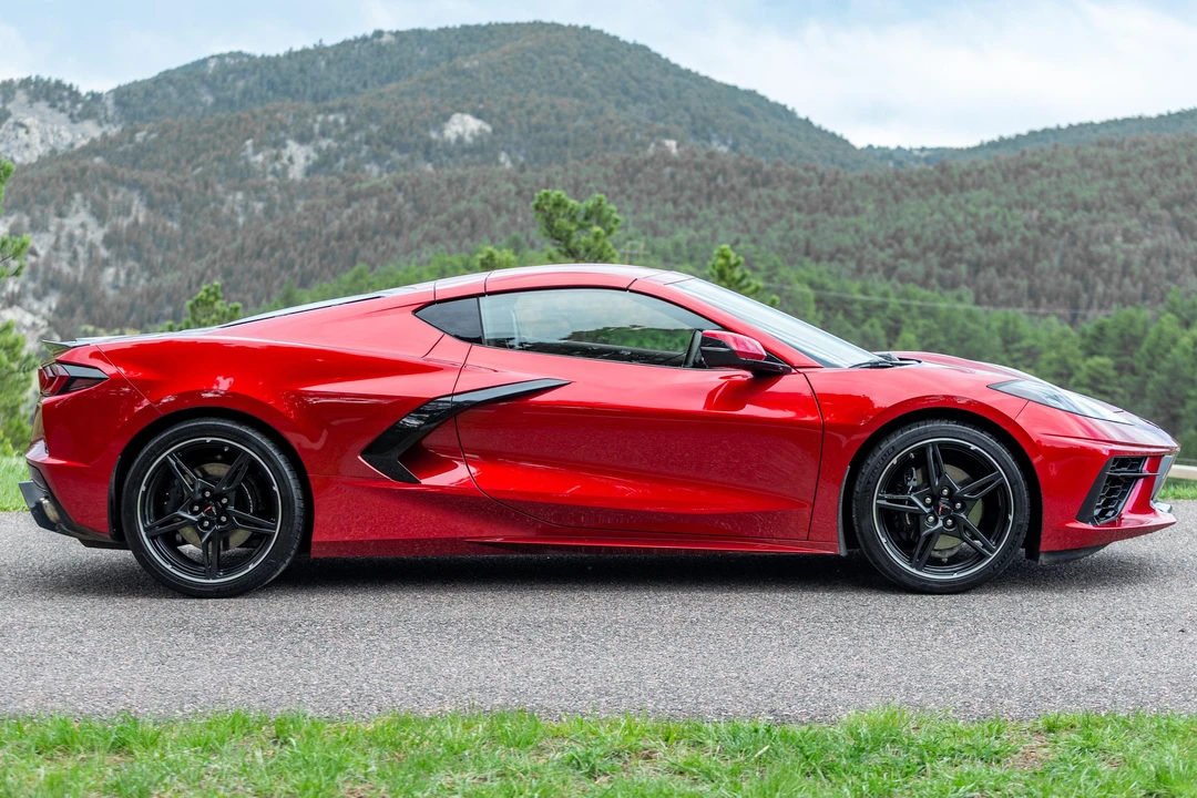 2021 Chevrolet Corvette C8 - Image 3 of 31