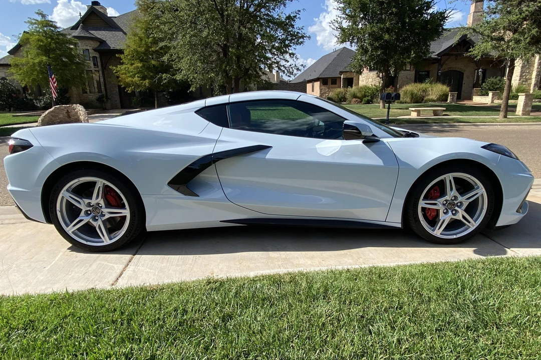 2021 Chevrolet Corvette C8 - Image 3 of 31