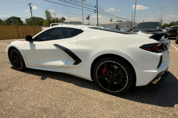 2021 Chevrolet Corvette C8 - Image 3 of 6