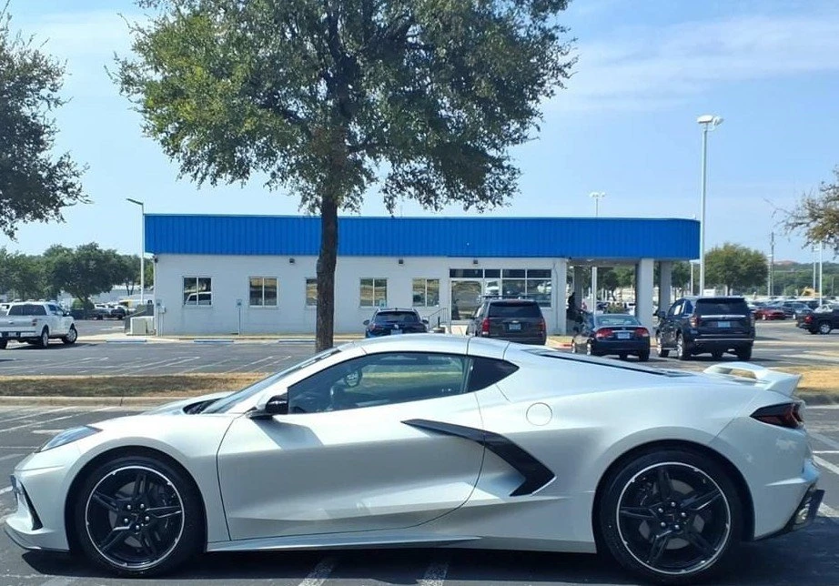 2021 Chevrolet Corvette C8 - Image 10 of 20