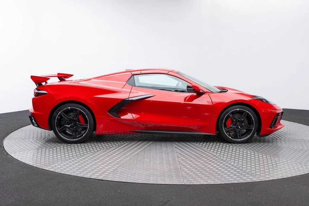 2021 Chevrolet Corvette C8 - Image 10 of 31