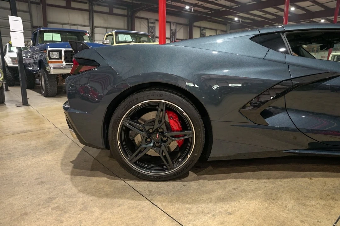 2021 Chevrolet Corvette C8 - Image 9 of 31
