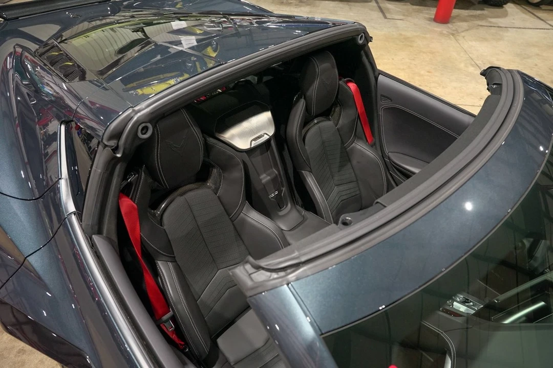 2021 Chevrolet Corvette C8 - Image 18 of 31