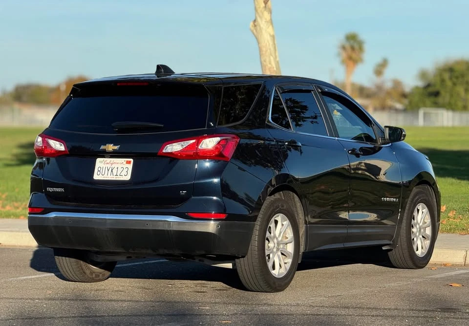 2021 Chevrolet Equinox - Image 8 of 17