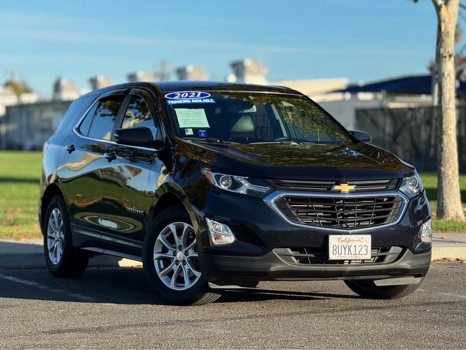 2021 Chevrolet Equinox - Image 2 of 17
