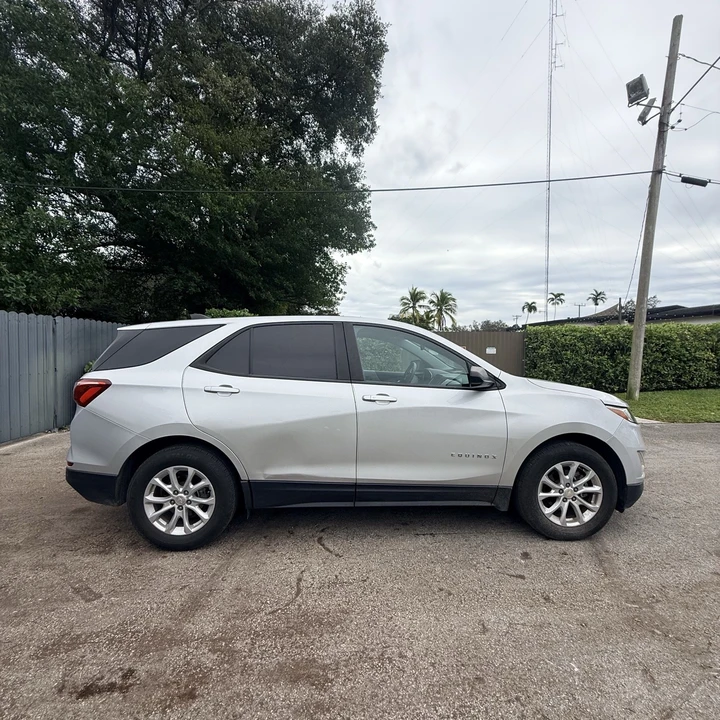 2021 Chevrolet Equinox - Image 4 of 15