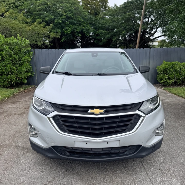 2021 Chevrolet Equinox - Image 2 of 15