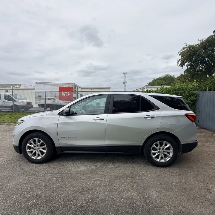 2021 Chevrolet Equinox - Image 8 of 15