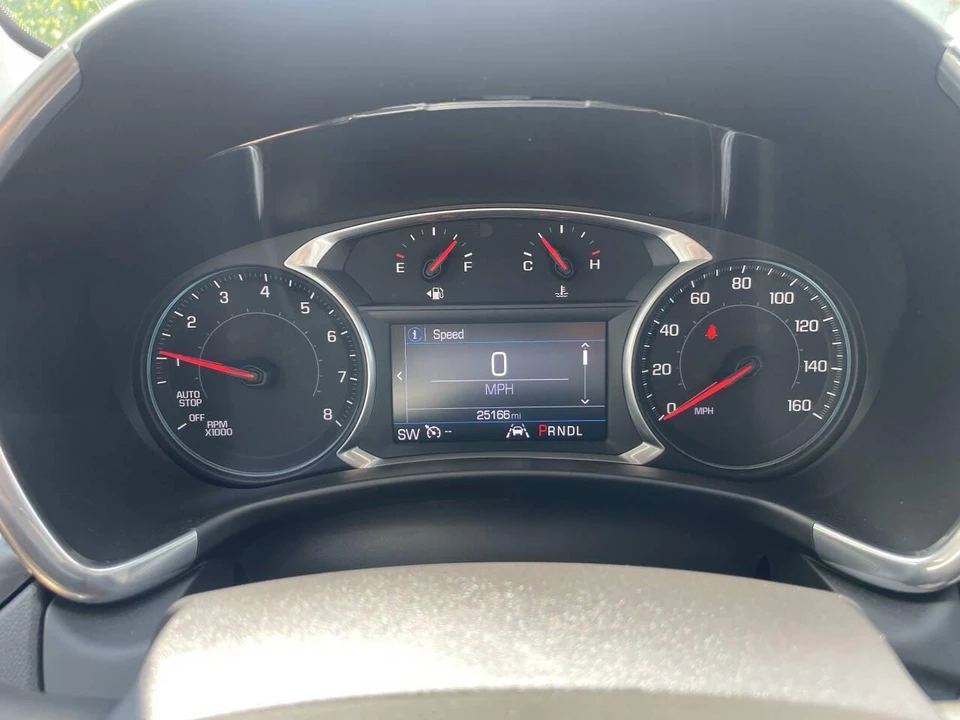 2021 Chevrolet Equinox - Image 17 of 31