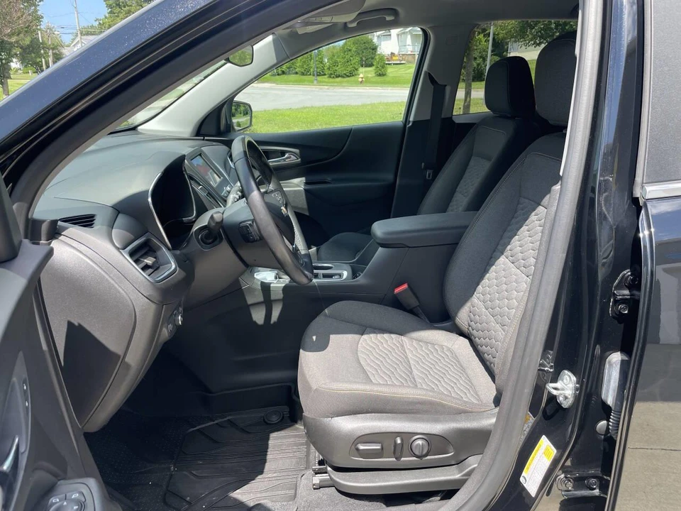 2021 Chevrolet Equinox - Image 16 of 31