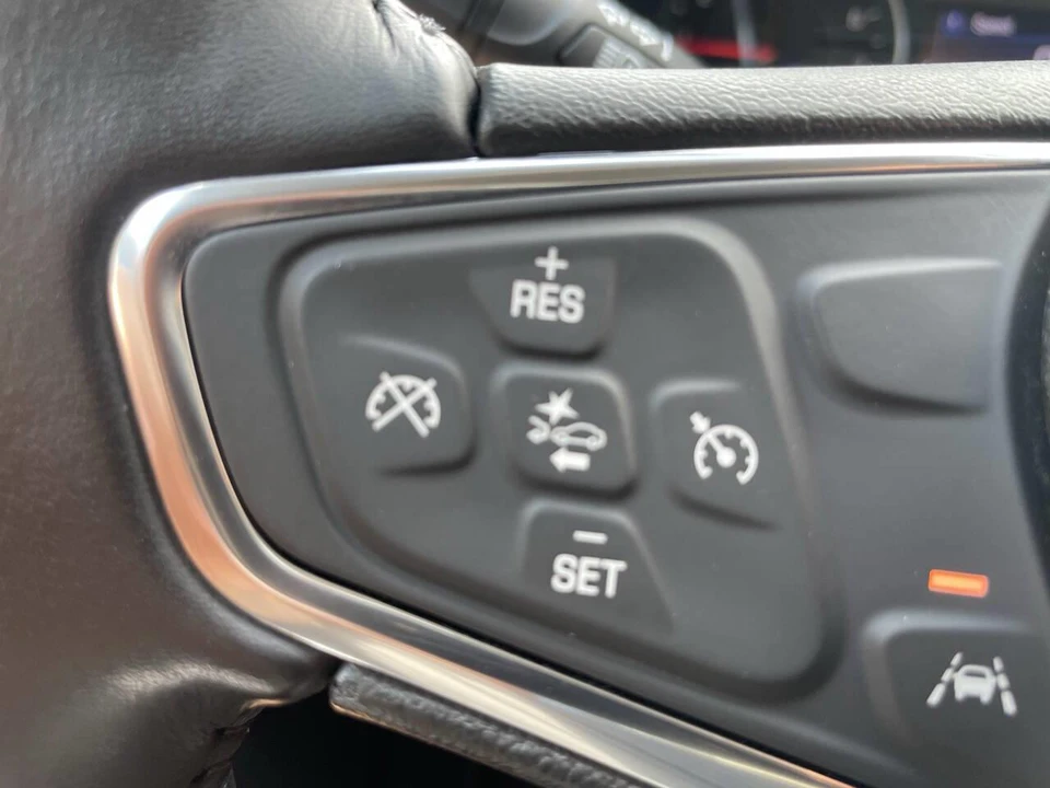 2021 Chevrolet Equinox - Image 24 of 31