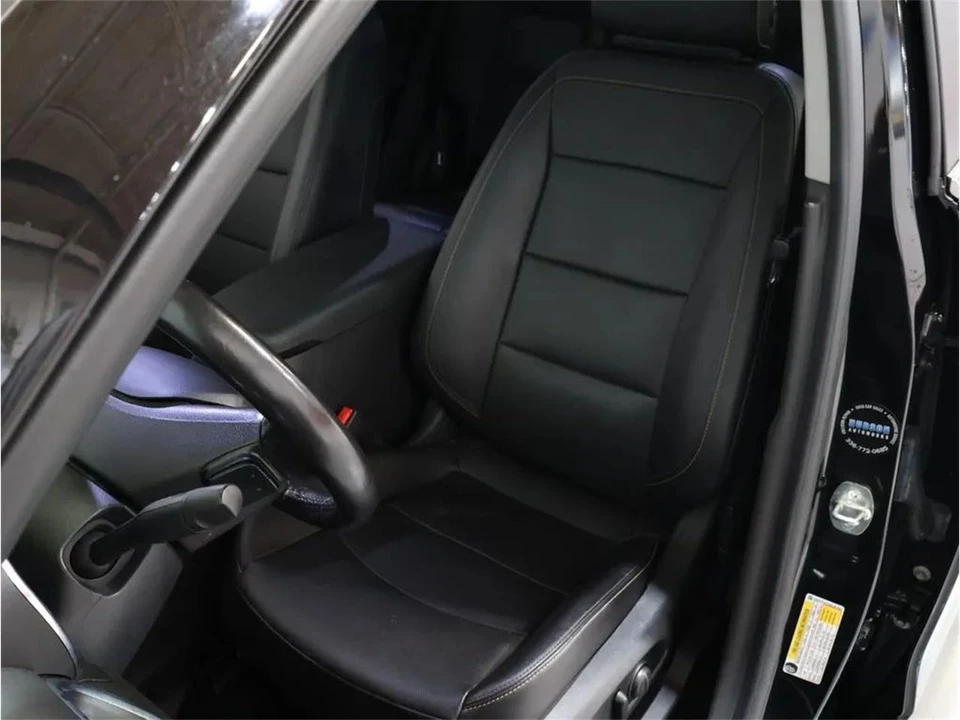 2021 Chevrolet Equinox - Image 14 of 31