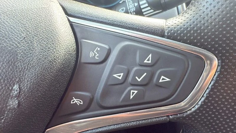 2021 Chevrolet Equinox - Image 11 of 12