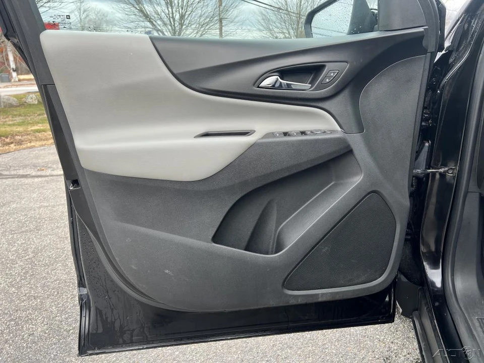 2021 Chevrolet Equinox - Image 11 of 12