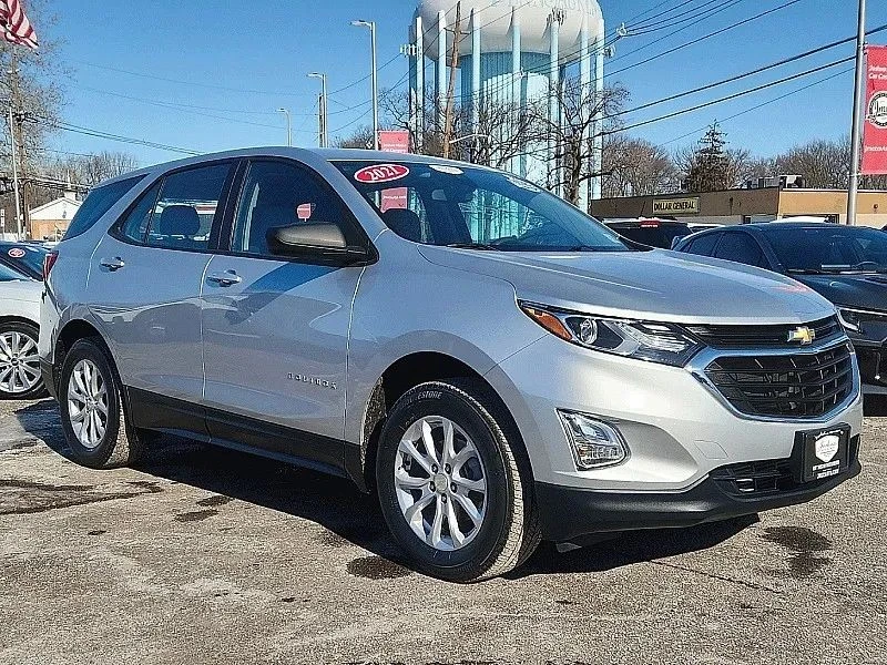 2021 Chevrolet Equinox - Image 2 of 12