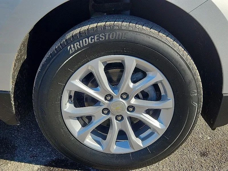 2021 Chevrolet Equinox - Image 9 of 12