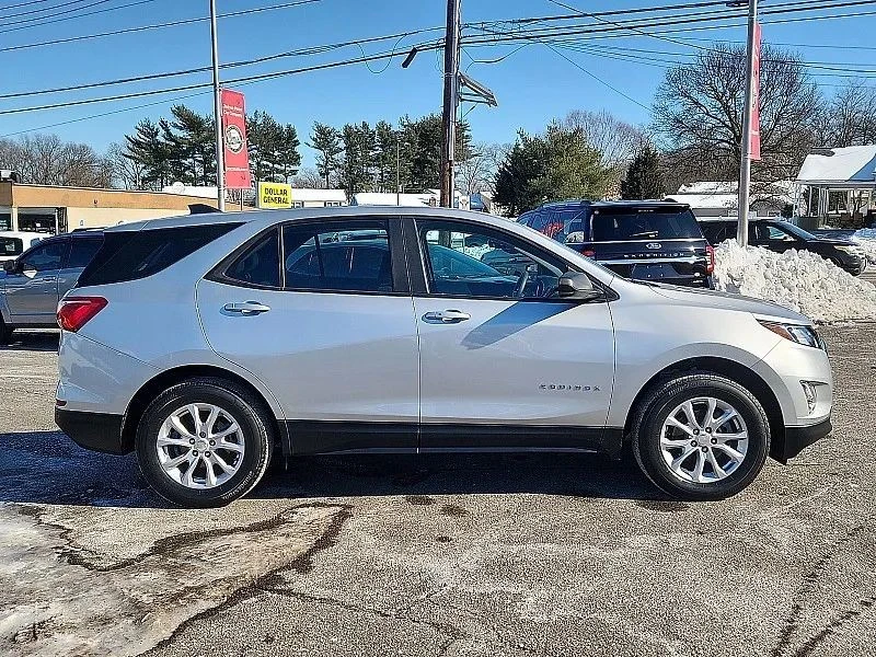 2021 Chevrolet Equinox - Image 8 of 12