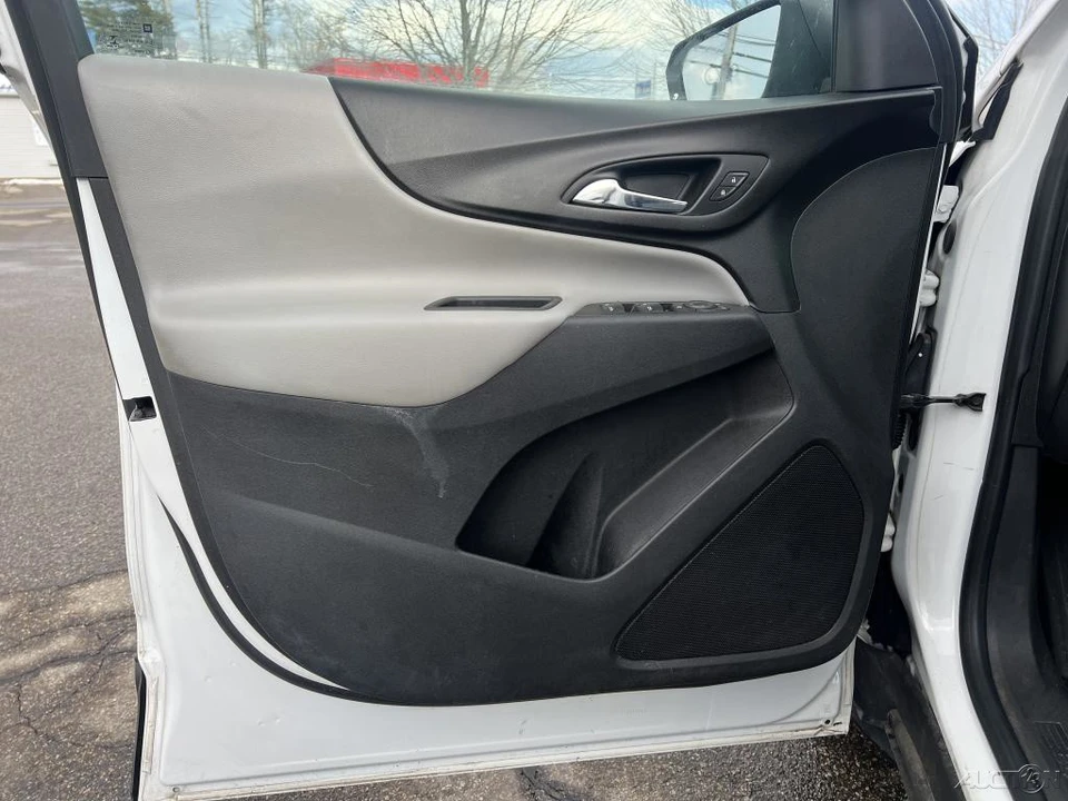 2021 Chevrolet Equinox - Image 11 of 12