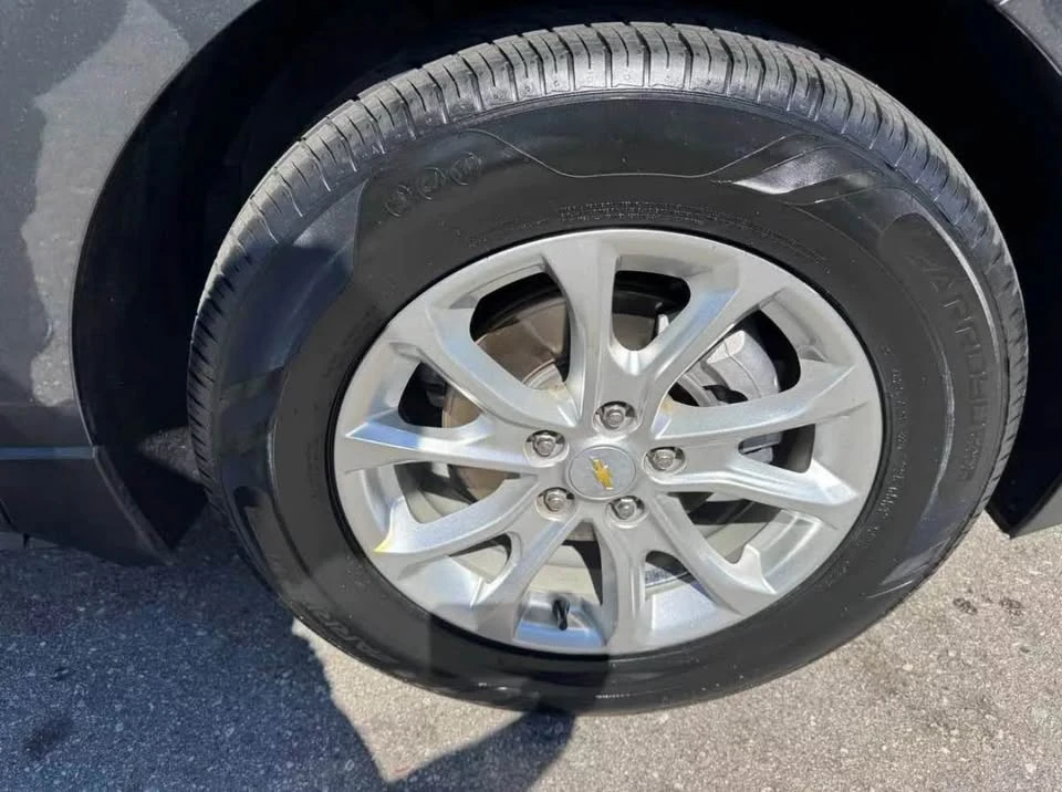2021 Chevrolet Equinox - Image 5 of 12